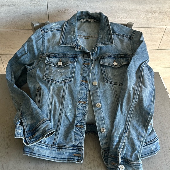 Zara women’s jean jacket - Picture 1 of 7